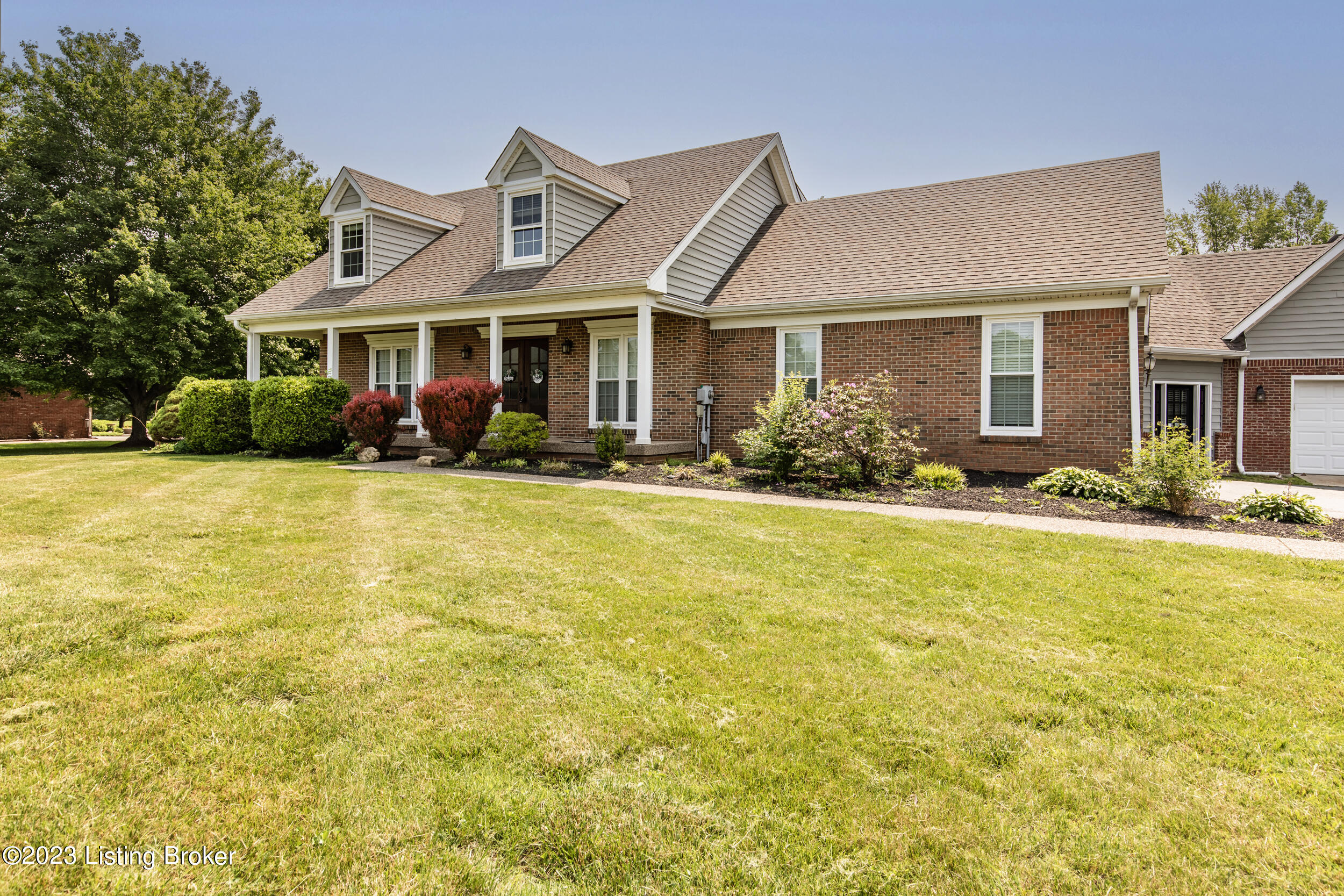 5014 Fox Run Road Buckner, KY 40010 - Photo 2 of 60 5-front