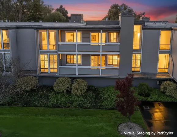 $899,000 | 1111 Compass Lane, Unit 205, Foster City, CA 94404