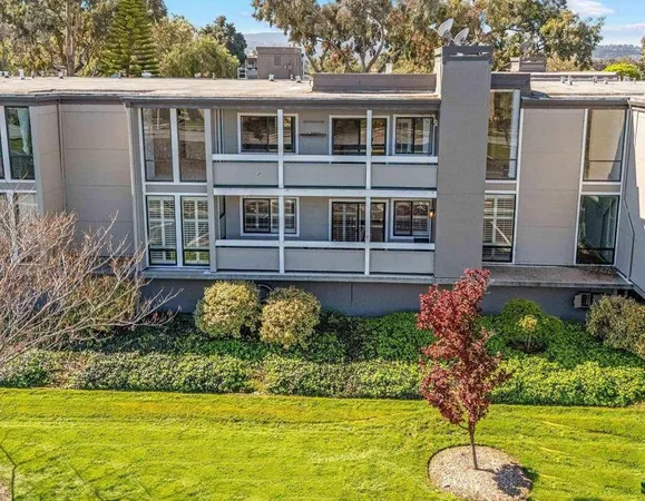 $899,000 | 1111 Compass Lane, Unit 205, Foster City, CA 94404