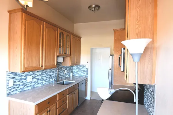 $899,000 | 1111 Compass Lane, Unit 205, Foster City, CA 94404