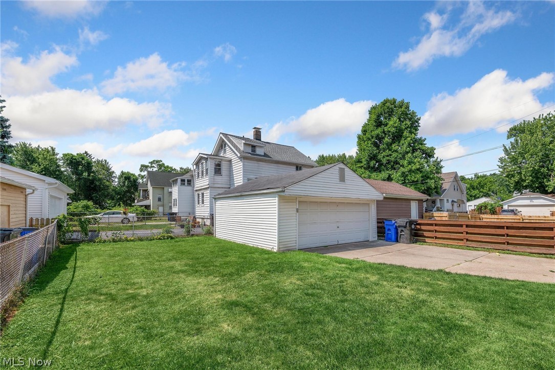 1119 Spring Road Cleveland, OH 44109 - Photo 26 of 27