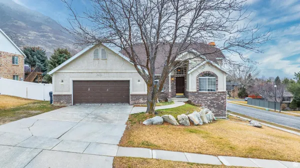 $850,000 | 2232 East Lone Eagle Lane, Sandy, UT 84092