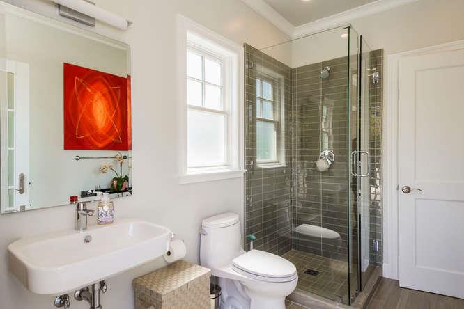 1035 Whitwell Road Hillsborough, CA 94010 - Photo 27 of 32 Gallery Image 27