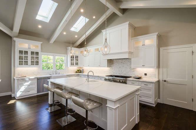 1035 Whitwell Road Hillsborough, CA 94010 - Photo 7 of 32 Gallery Image 7