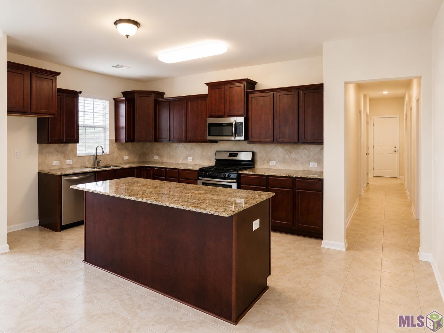 1418 Gardenia Lane Baton Rouge, LA 70820 - Photo 5 of 19