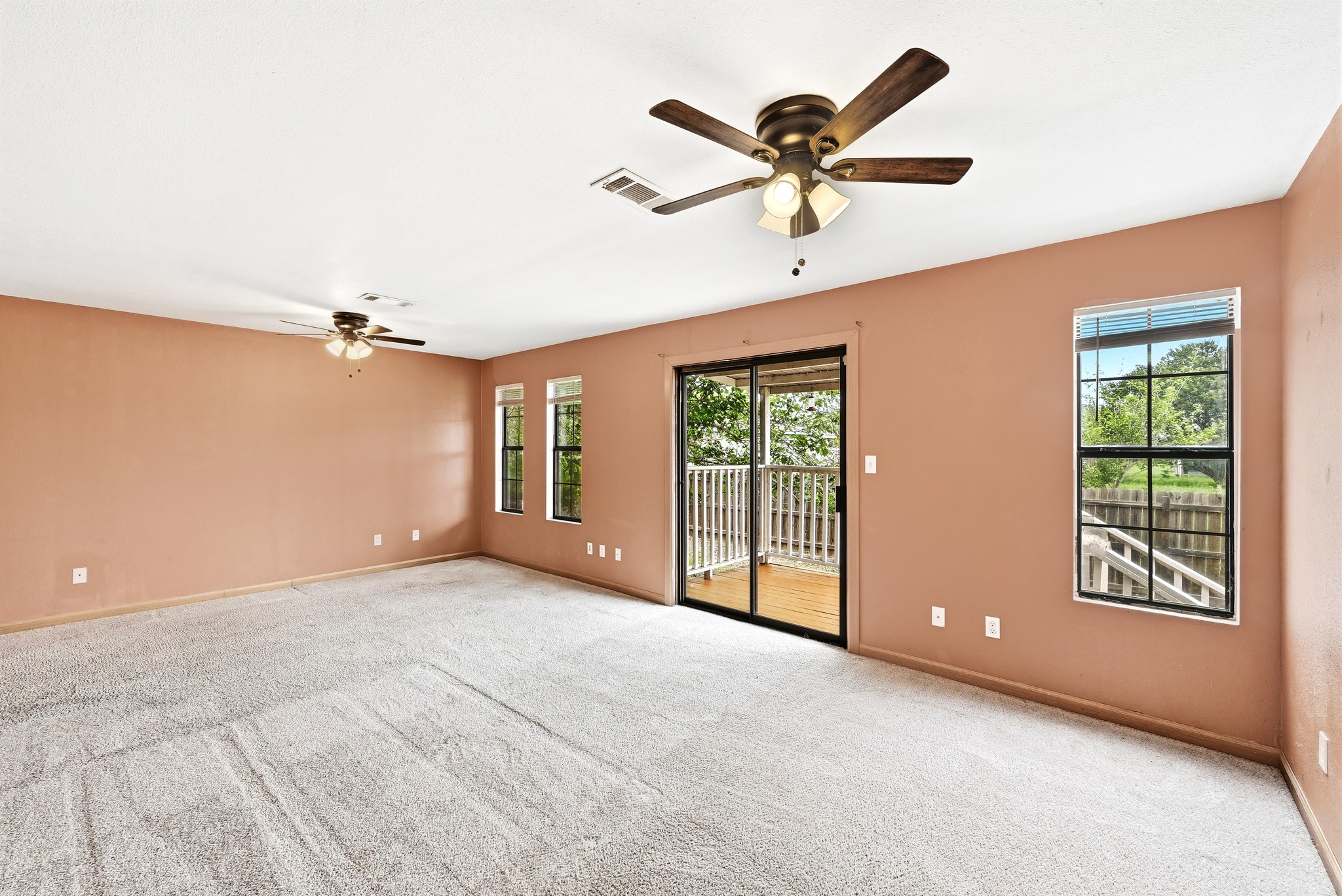 320 Sunset Ridge Maxwell, TX 78656 - Photo 19 of 32 a view of a livingroom with a ceiling fan and window