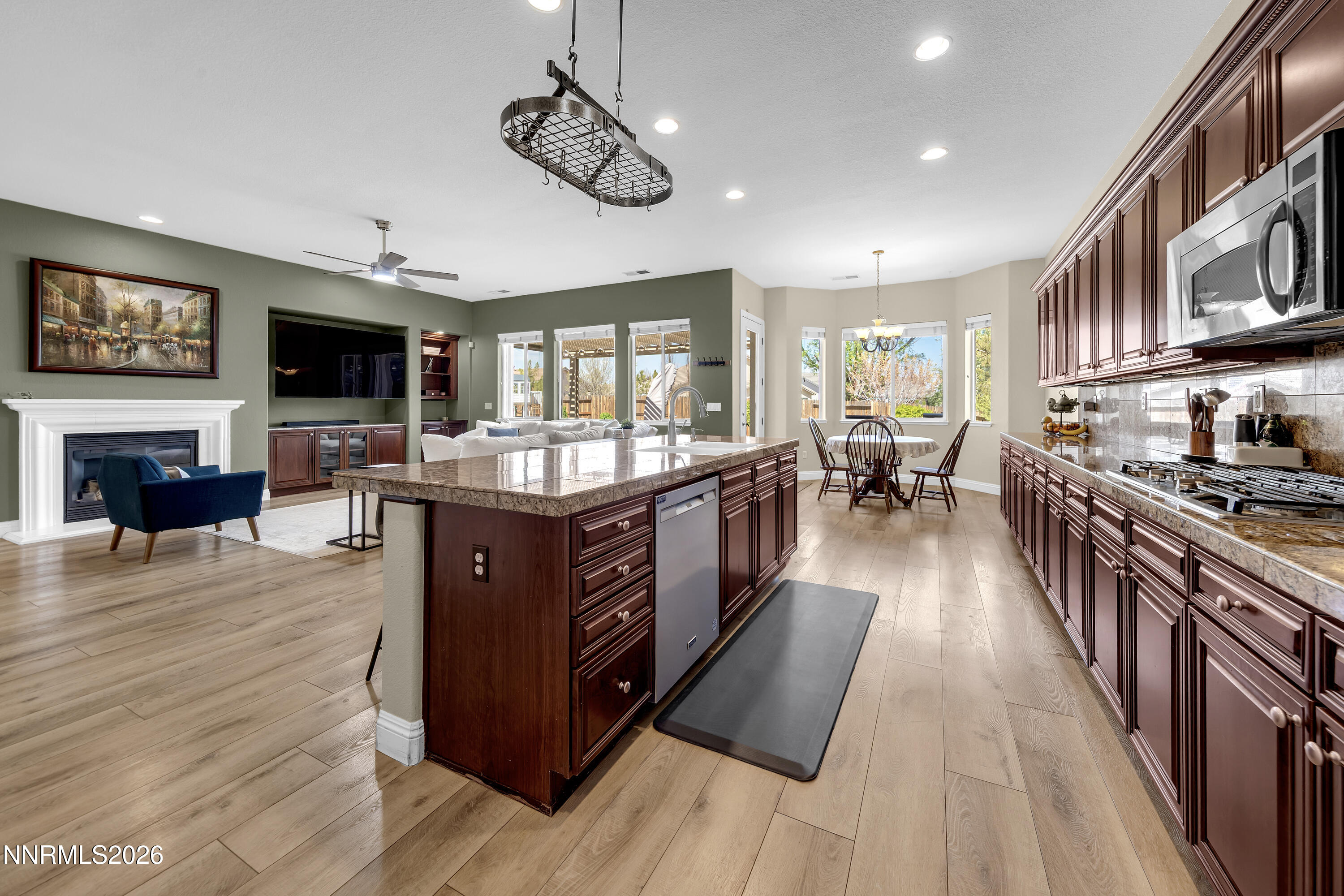 1795 Gold Belt Drive Reno, NV 89521 - Photo 10 of 55 GoldBelt1795-025