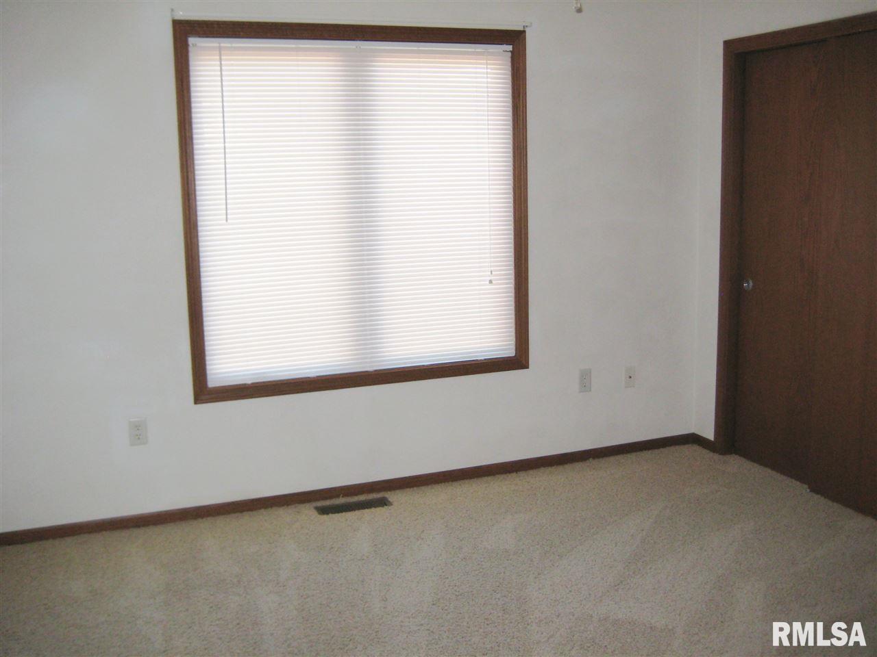 209 Easy Street Washington, IL 61571 - Photo 11 of 16 Gallery Image 11