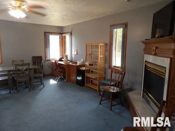 $180,000 | 736 North Mill Street, Carrier Mills, IL 62917