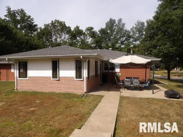 $200,000 | 736 North Mill Street, Carrier Mills, IL 62917