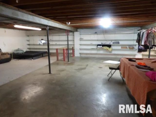 $200,000 | 736 North Mill Street, Carrier Mills, IL 62917