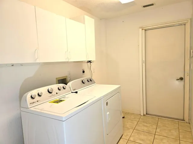 $385,000 | 25170 Obelisk Court, Punta Gorda, FL 33983