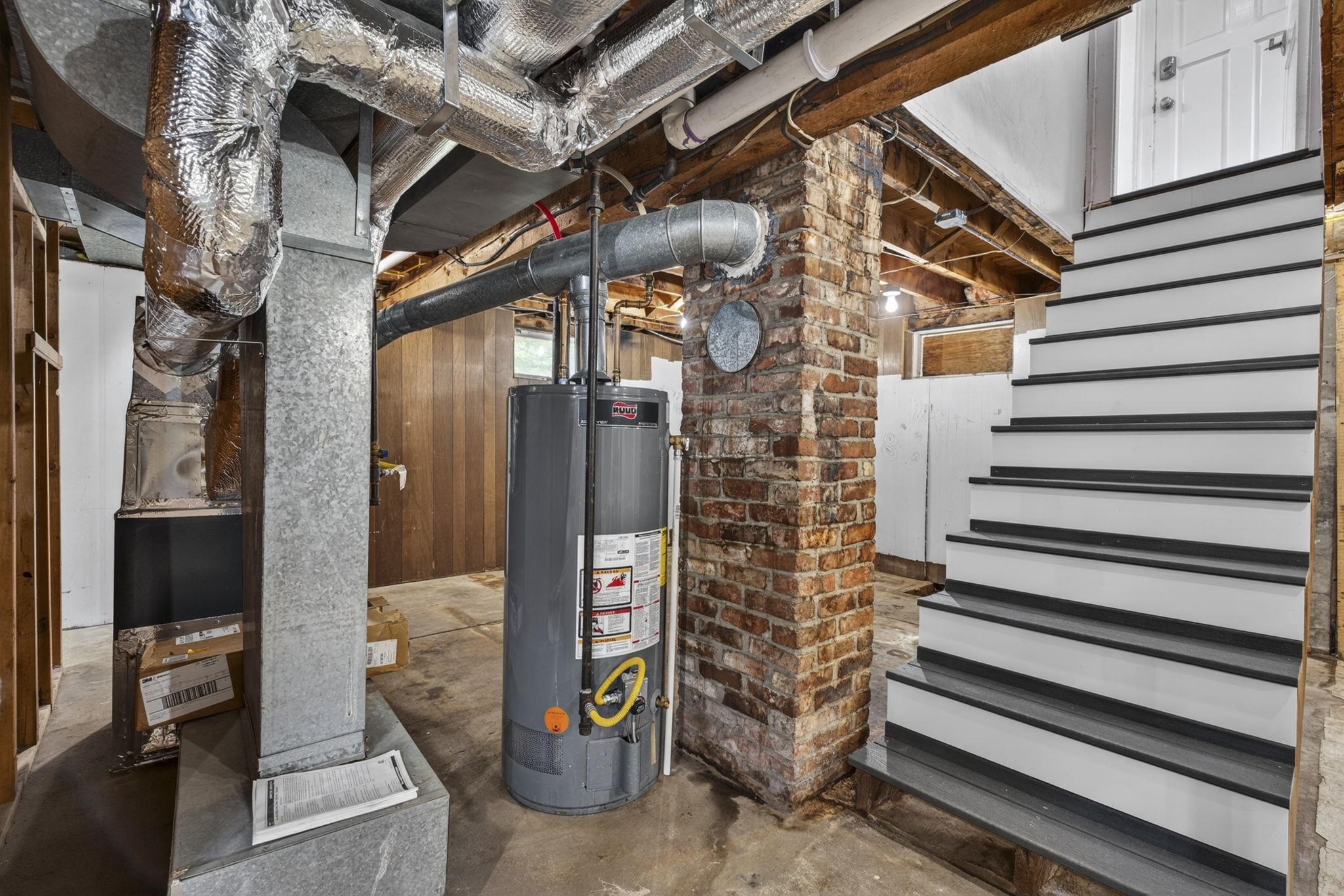 58 Lowell Road Hudson, NH 03051 - Photo 43 of 48