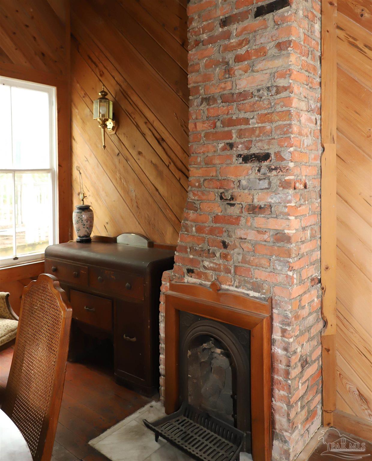 520 North Spring Street Pensacola, FL 32501 - Photo 10 of 30