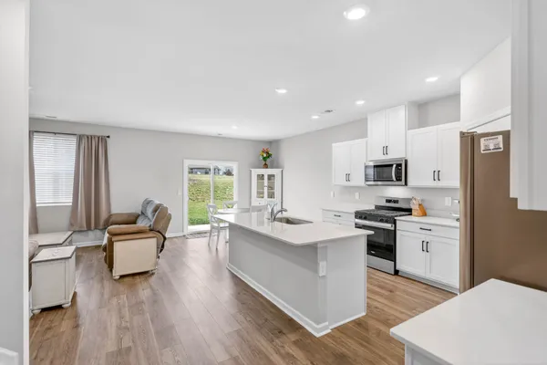 $425,000 | 2172 Sevier Lane, White House, TN 37188