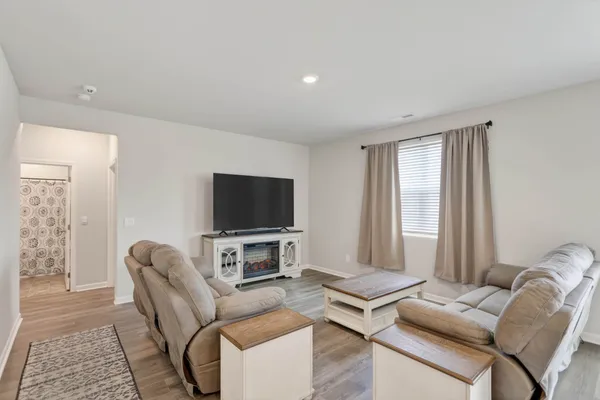 $425,000 | 2172 Sevier Lane, White House, TN 37188