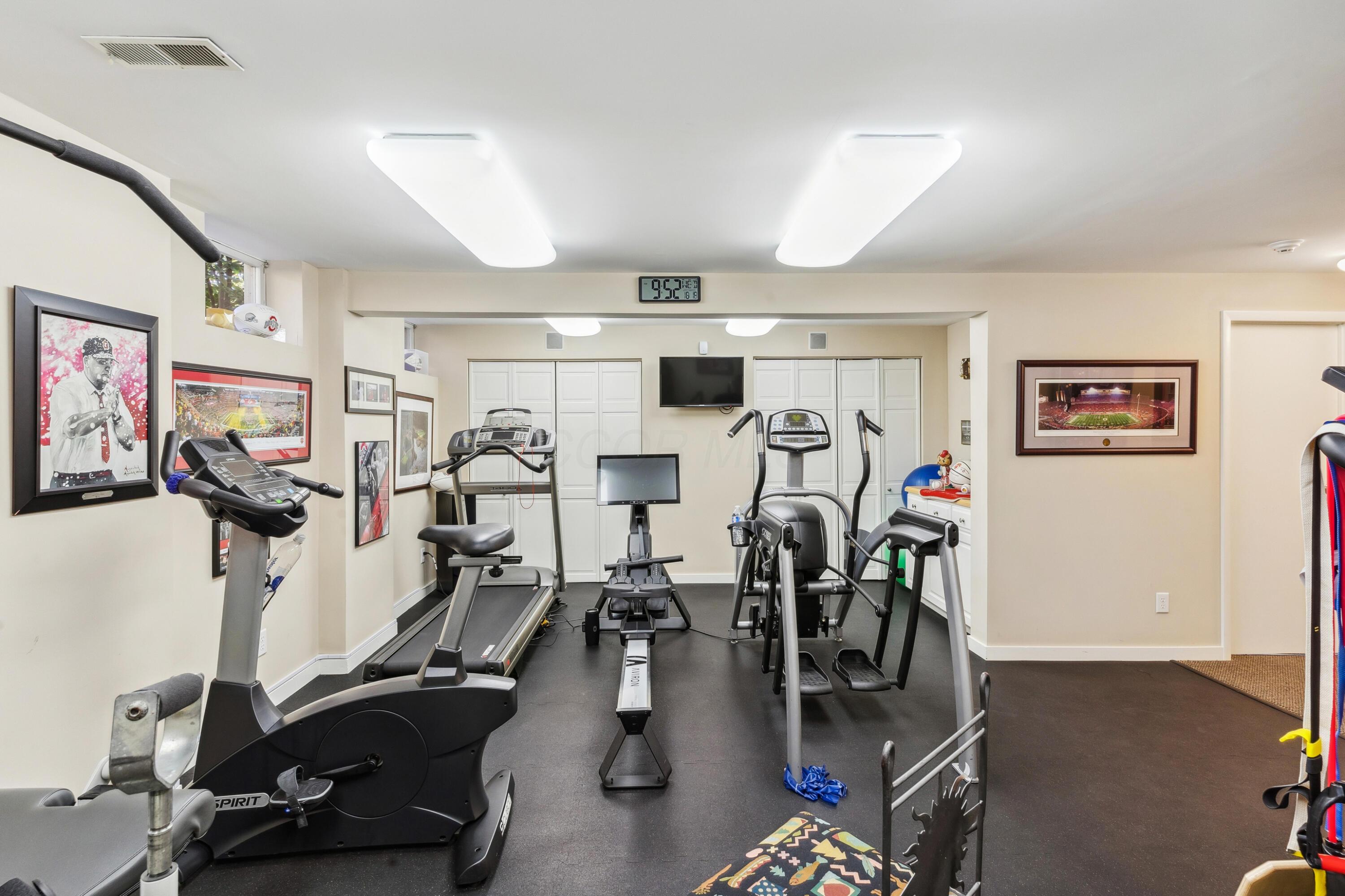 4772 Shire Ridge Road East Hilliard, OH 43026 - Photo 90 of 104 Exercise Room
