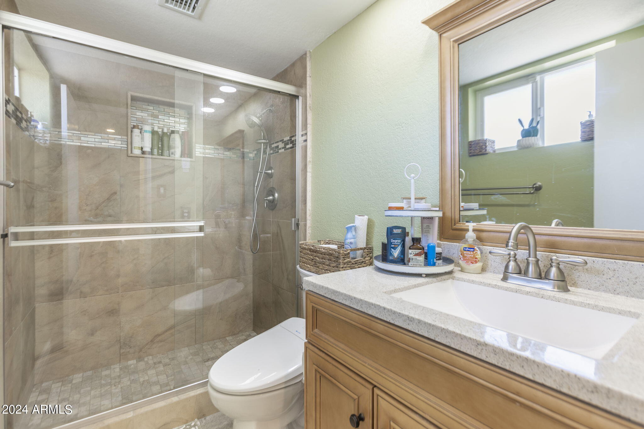 1609 West Utopia Road Phoenix, AZ 85027 - Photo 13 of 23 13-web-or-mls-1609-w-utopia-rd
