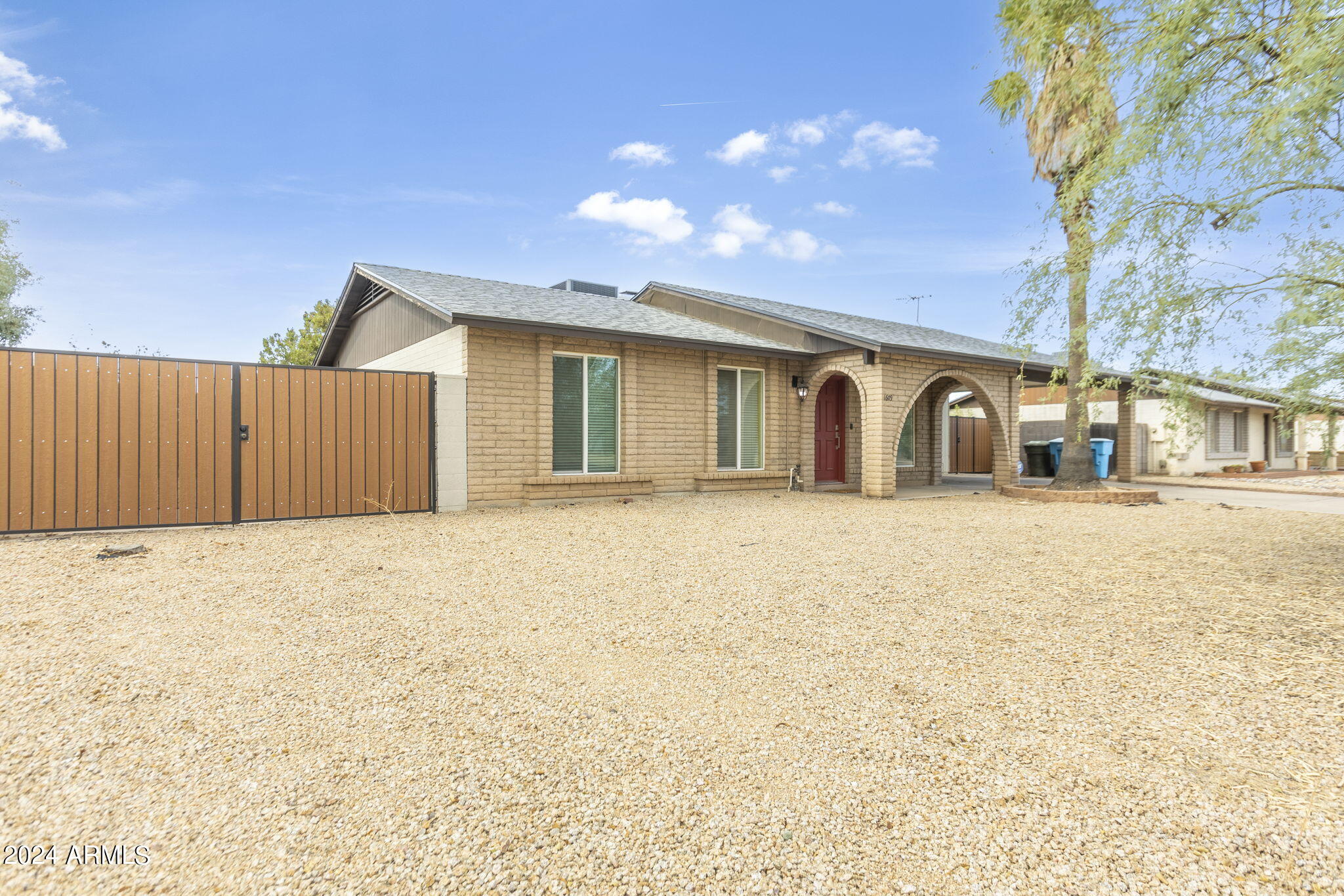 1609 West Utopia Road Phoenix, AZ 85027 - Photo 2 of 23 2-web-or-mls-1609-w-utopia-rd