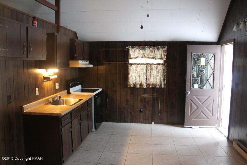 1561 Clover Road Long Pond, PA 18334 - Photo 3 of 8 Kitchen