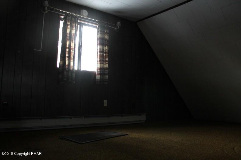 1561 Clover Road Long Pond, PA 18334 - Photo 7 of 8 Loft