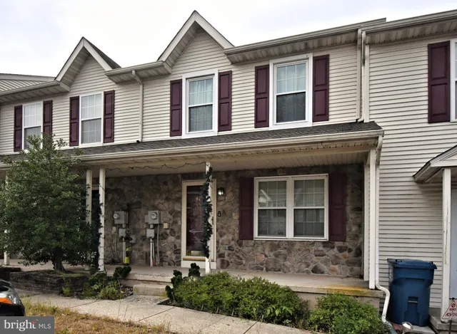$2,850 | 4258 Red Oak Court, Collegeville, PA 19426