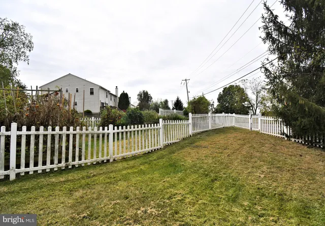 $2,850 | 4258 Red Oak Court, Collegeville, PA 19426