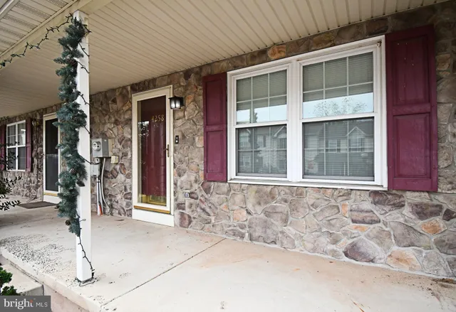 $2,850 | 4258 Red Oak Court, Collegeville, PA 19426