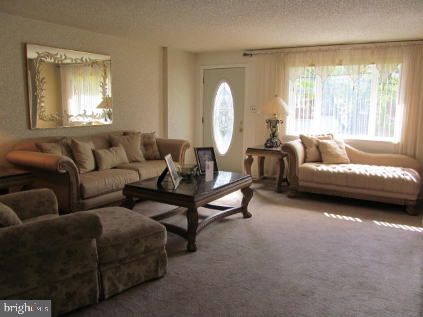 1442 Rainer Road Brookhaven, PA 19015 - Photo 4 of 18 Living Room