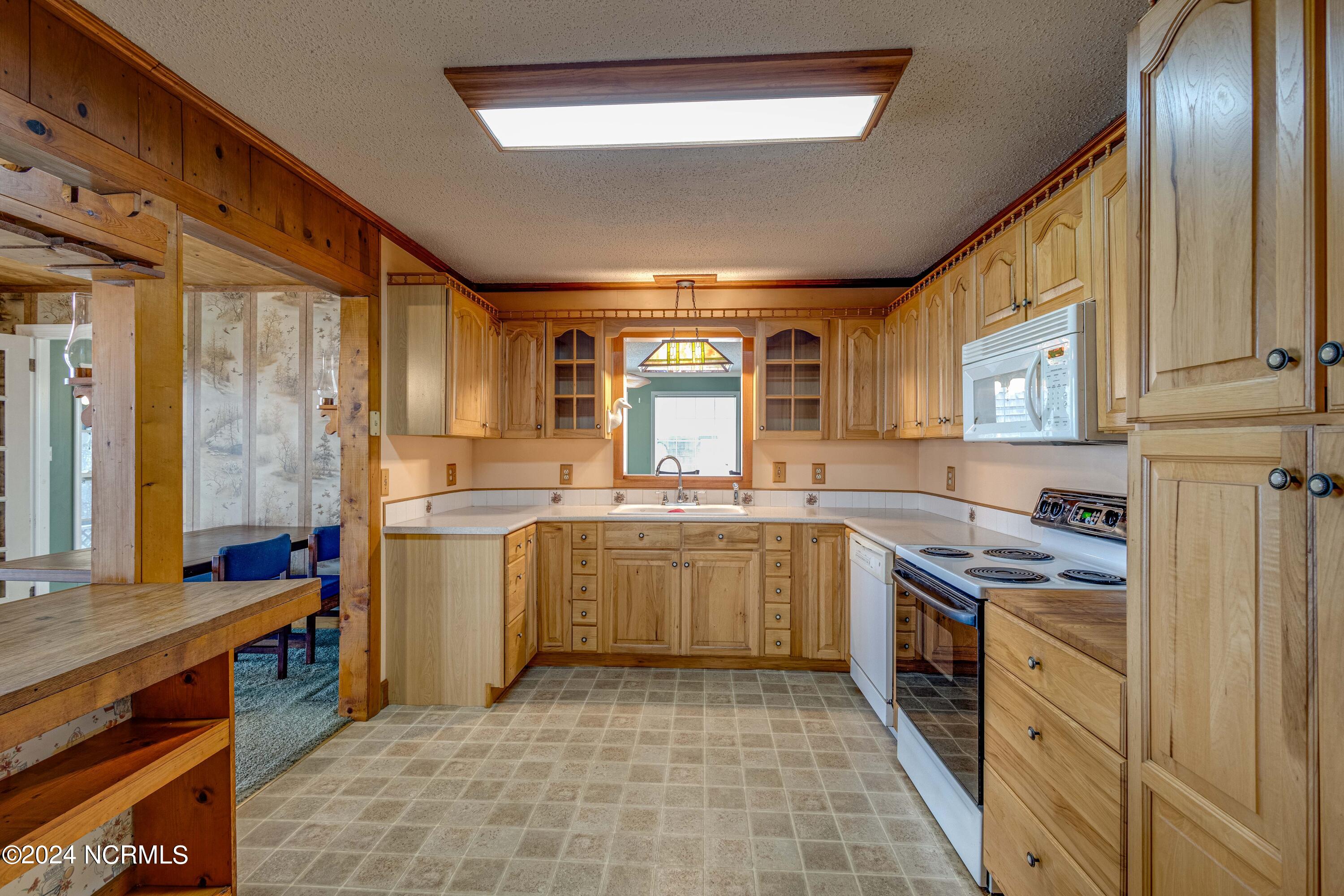 435 Sam Allen Road Roper, NC 27970 - Photo 12 of 53 Kitchen