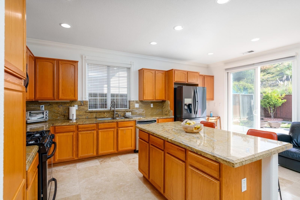 2719-2719 Shellgate Circle Hayward, CA 94545 - Photo 13 of 40