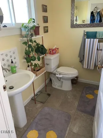 a view of livingroom with furniture and wooden floor