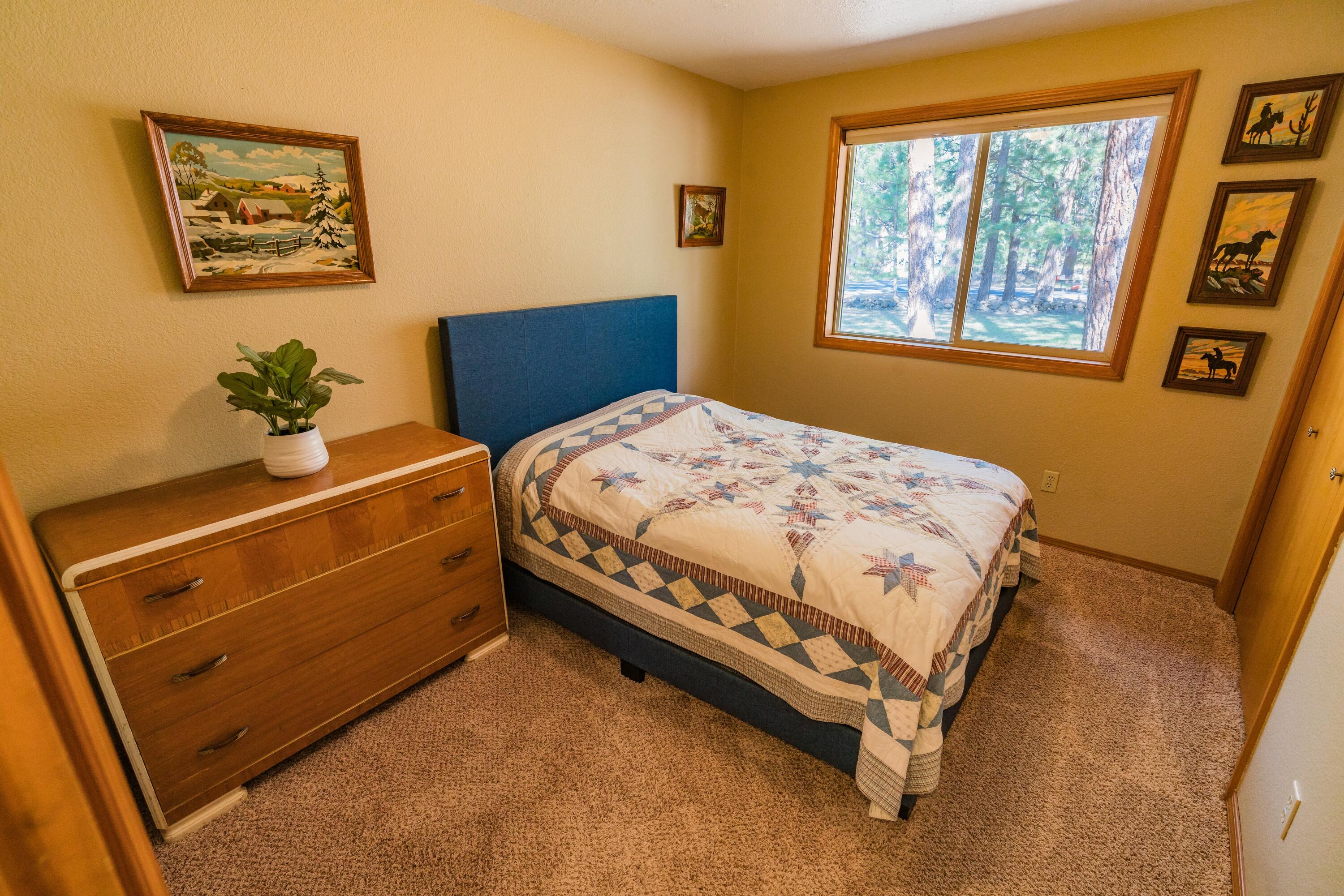 59965 Navajo Road Bend, OR 97702 - Photo 17 of 27 DSC06837-HDR