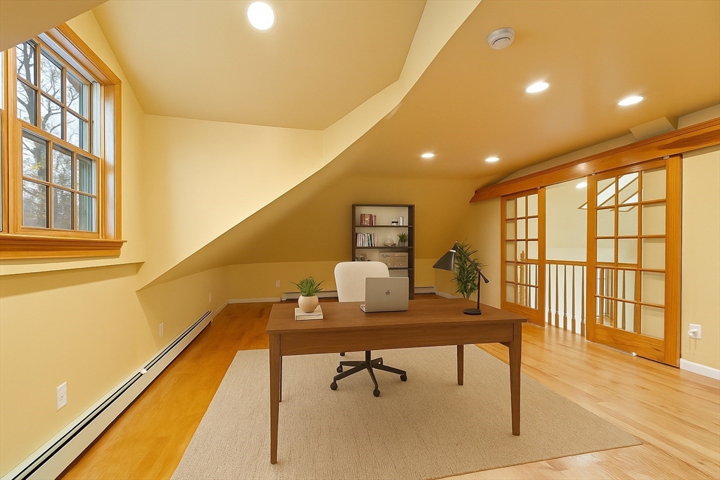 22 Selfridge Road Bedford, MA 01730 - Photo 6 of 27