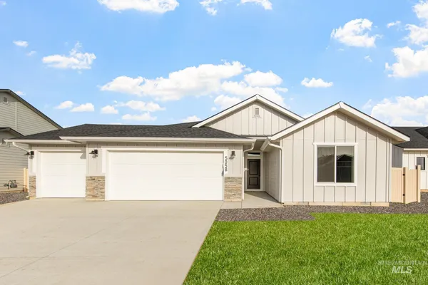 $449,990 | 7104 East Marble Spgs Drive, Nampa, ID 83687