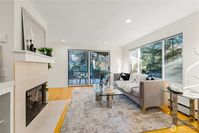 $850,000 | 1218 101st Place Northeast, Bellevue, WA 98004