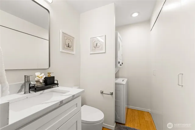 $850,000 | 1218 101st Place Northeast, Bellevue, WA 98004