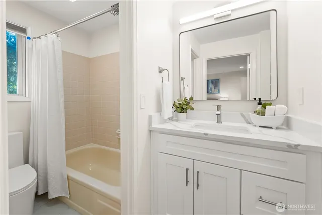 $850,000 | 1218 101st Place Northeast, Bellevue, WA 98004