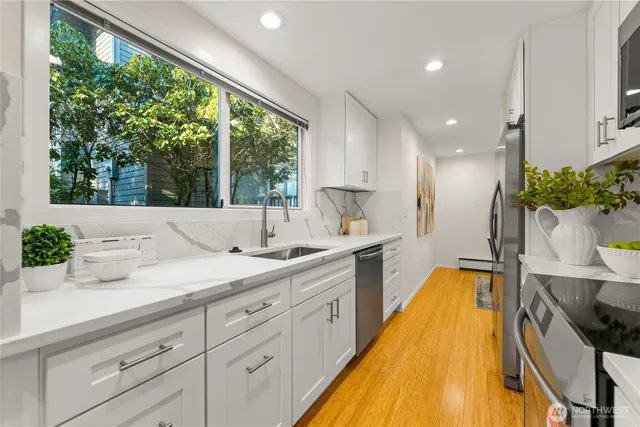 $850,000 | 1218 101st Place Northeast, Bellevue, WA 98004