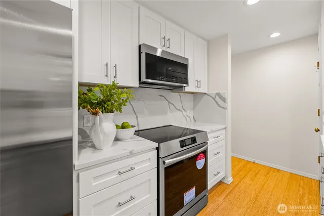 $850,000 | 1218 101st Place Northeast, Bellevue, WA 98004