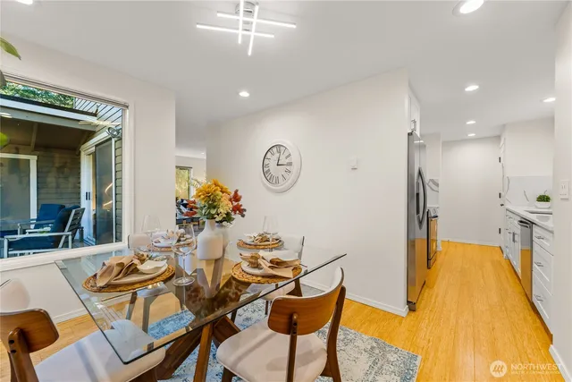 $850,000 | 1218 101st Place Northeast, Bellevue, WA 98004