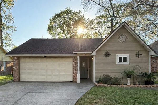 $227,000 | 109 Ponderosa Trail, Conroe, TX 77301