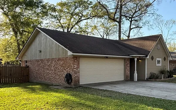 $227,000 | 109 Ponderosa Trail, Conroe, TX 77301