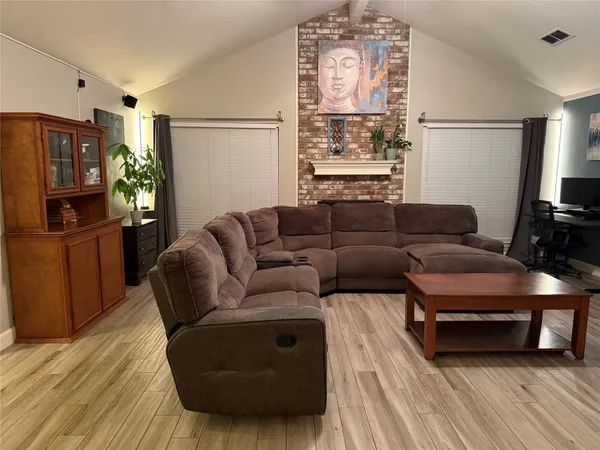 $227,000 | 109 Ponderosa Trail, Conroe, TX 77301