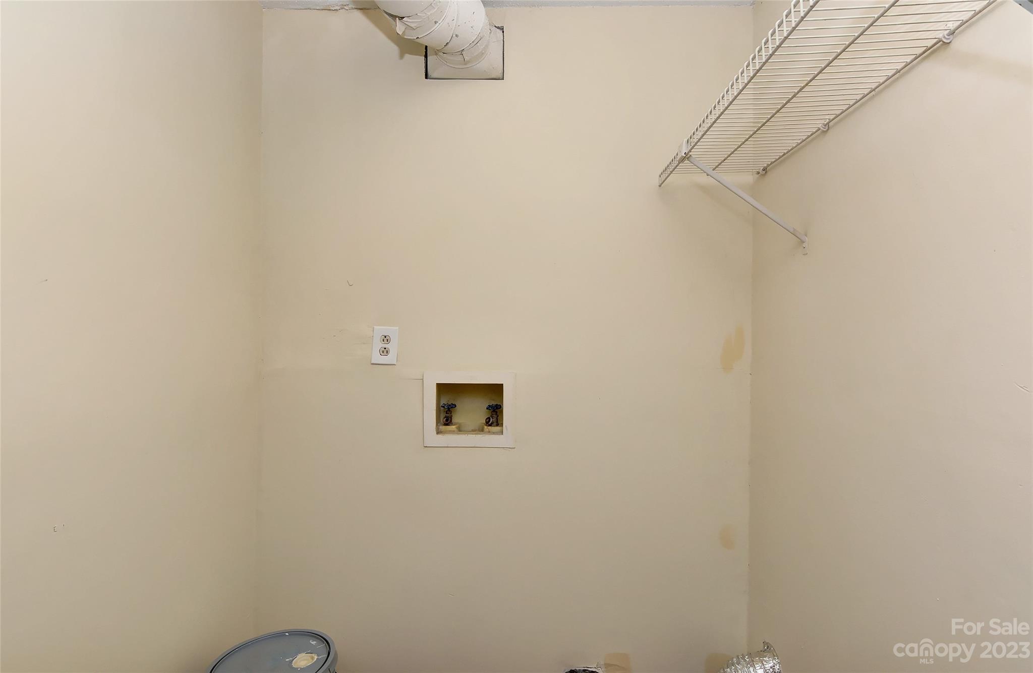 6836 Shiloh Ridge Lane Charlotte, NC 28212 - Photo 18 of 30 a view of a wall with a door