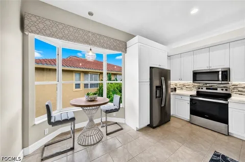 $999,900 | 1855 Les Chateaux Boulevard, Unit 5201, Naples, FL 34109