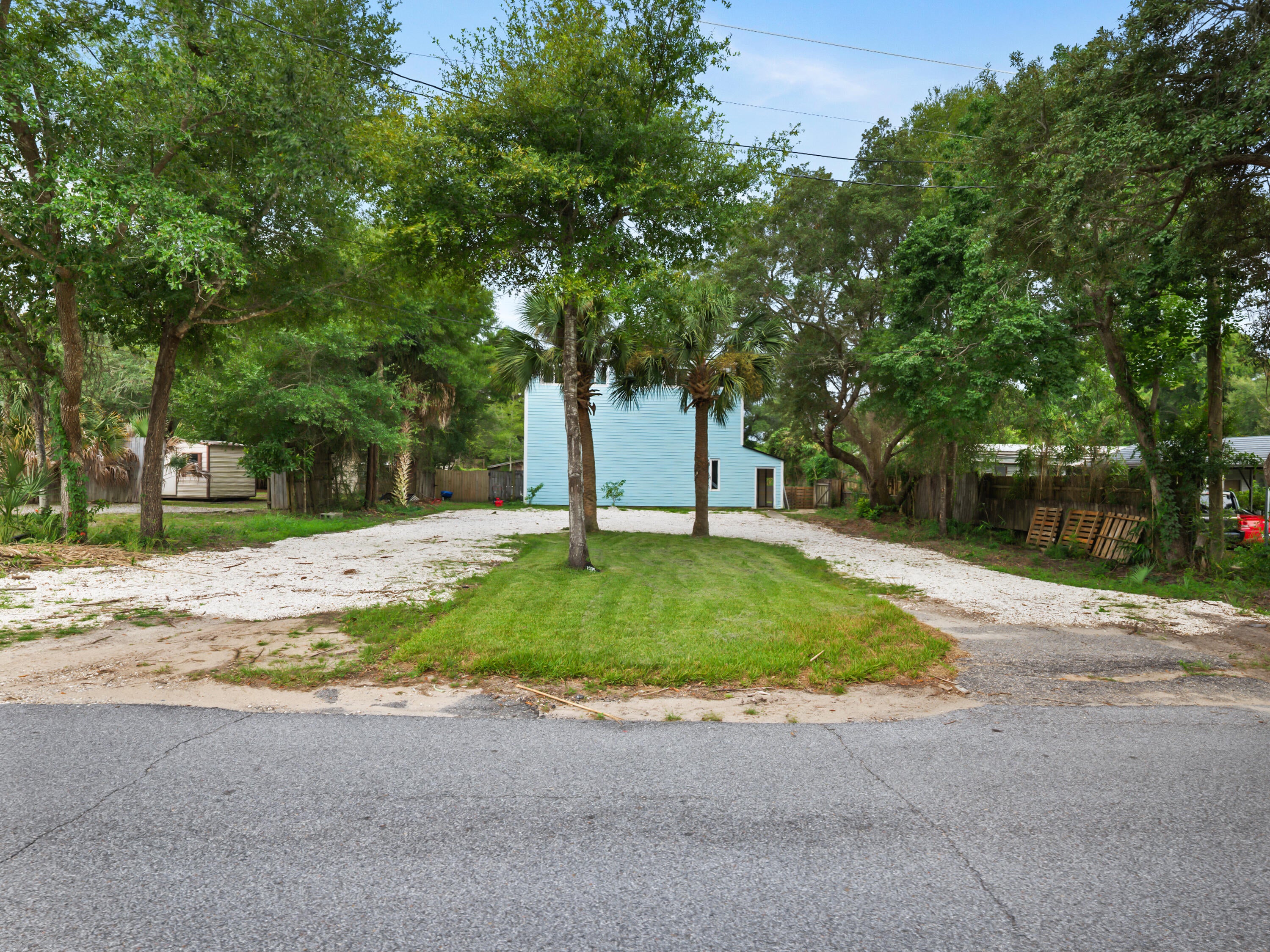 1825 Wheeler Road Gulf Breeze, FL 32563 - Photo 4 of 21 Gallery Image 4