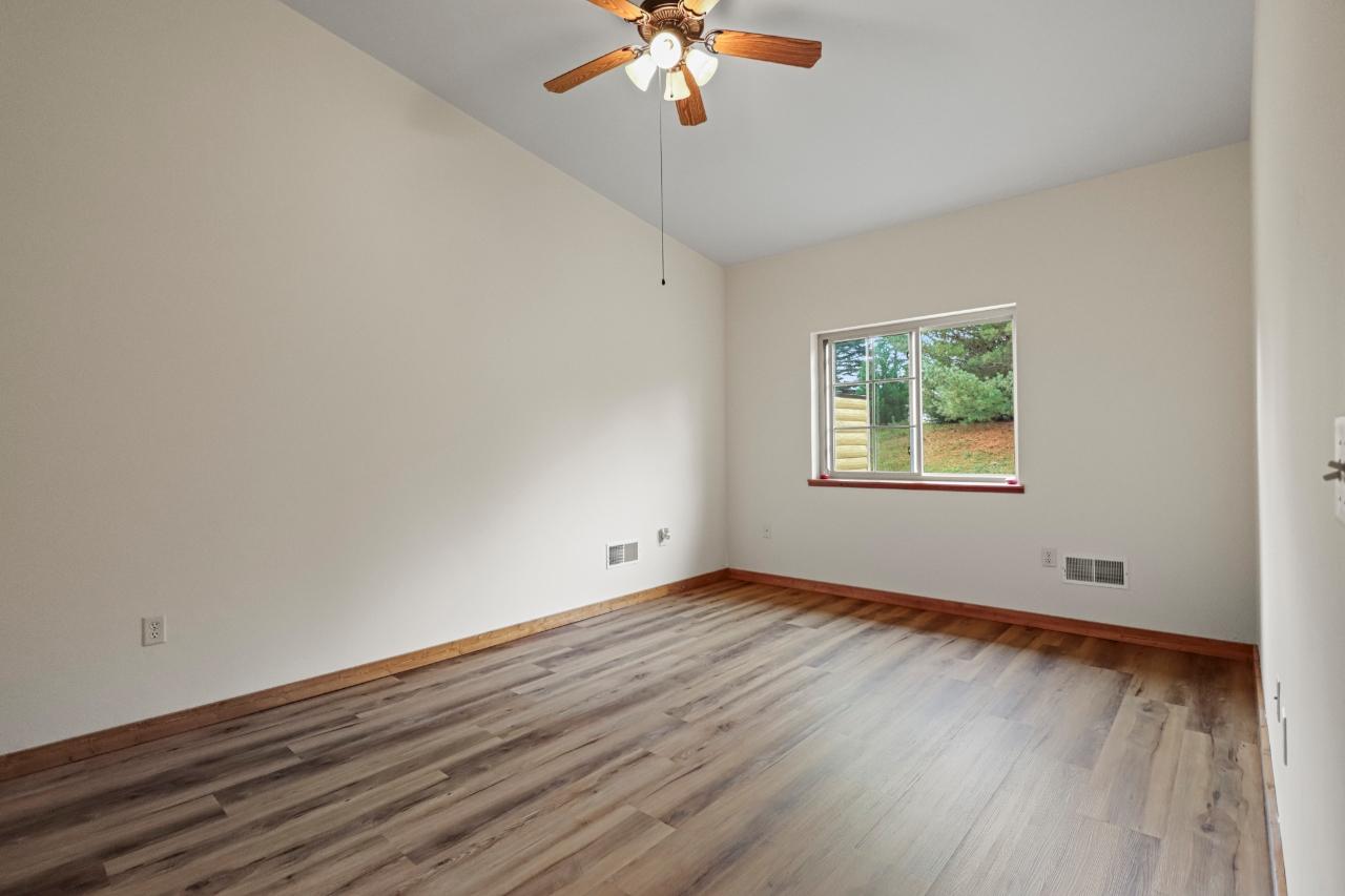 324 Christopher Street, Unit 324 Eagle River, WI 54521 - Photo 15 of 34 Gallery Image 15