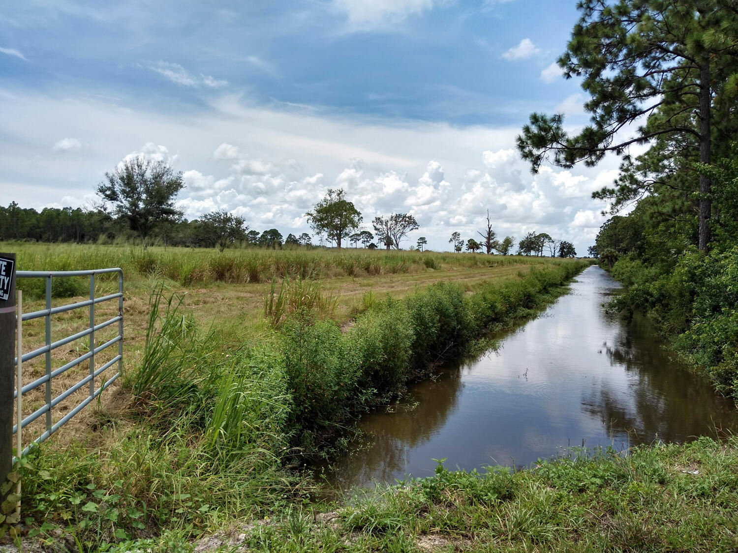 1375 North Ffa Road Fort Pierce, FL 34945 - Photo 5 of 14 Entry_Canal
