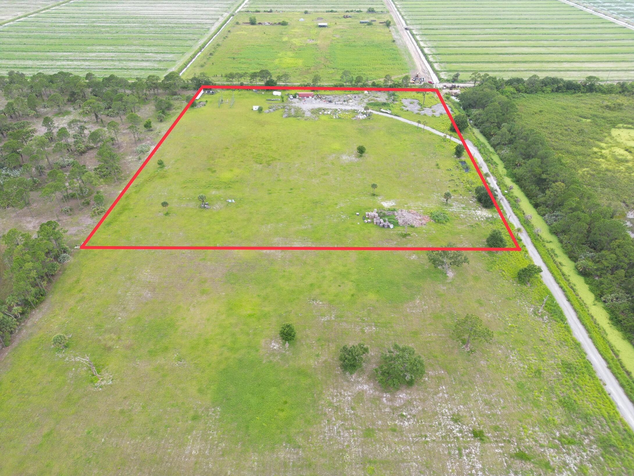 1375 North Ffa Road Fort Pierce, FL 34945 - Photo 7 of 14 50911D64-E7FB-468D-AF8F-A206EDD1A458
